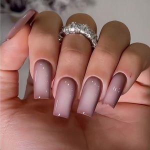 24pcs Medium Square Minimalist White Blended Brown Fake Nails Full Cover False